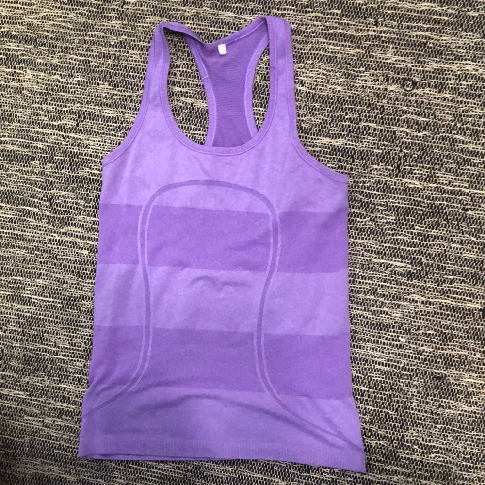 purple lululemon tank
